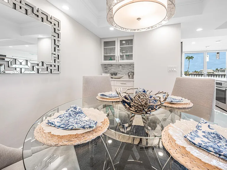 2900 Gulf Shore Blvd N #116 — Photo 11