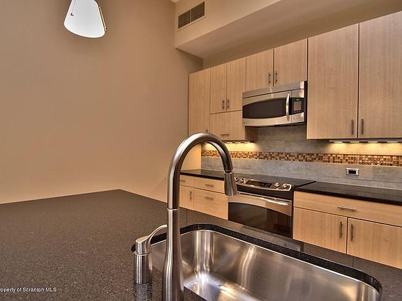5th image of 529 Bogart Ct #305