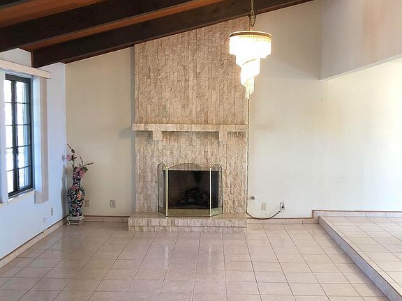 5th image of 9301 Valencia Dr