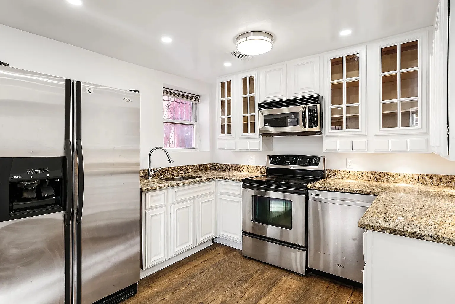 1 bed, 550 sqft, $2,000 — Photo 4