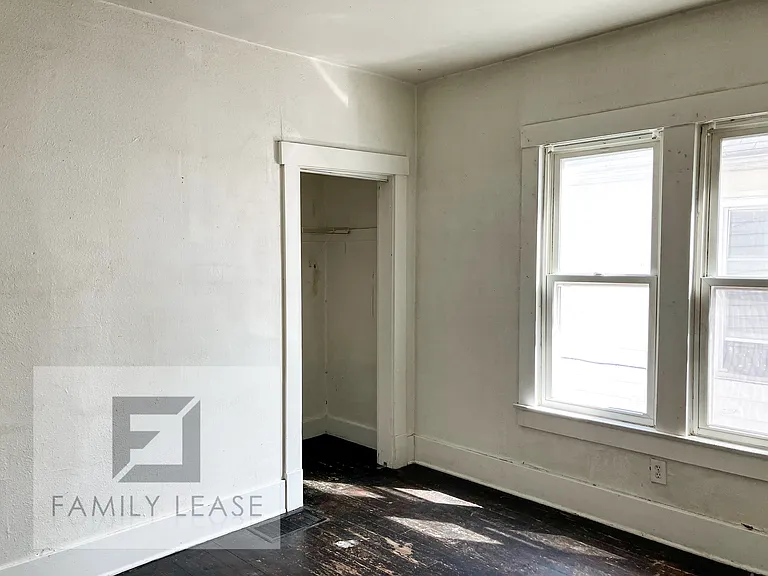 1904 E Prairie St — Photo 10
