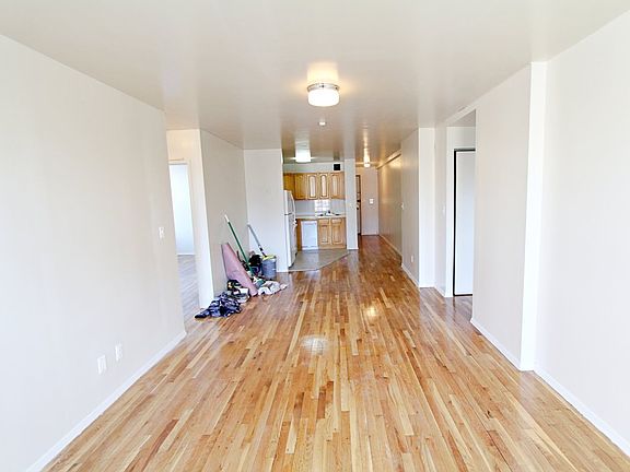 3rd image of 309 E 164th St APT 4H