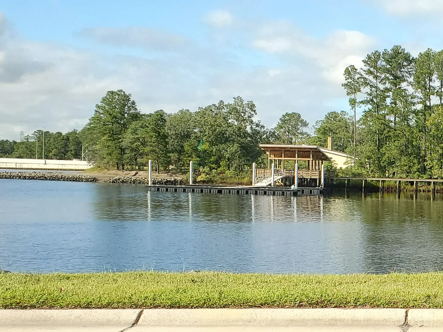 3 bed, 1577 sqft, $2,685 — Photo 2