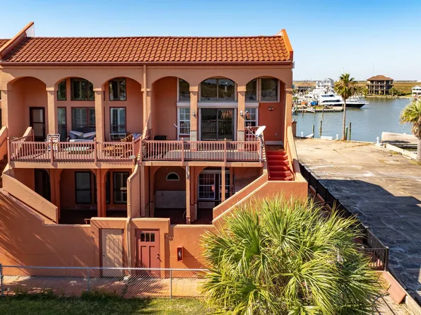 411 Sailfish Ln Unit 101, Freeport, TX 77541