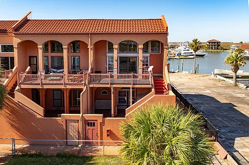411 Sailfish St #101 Photo 1