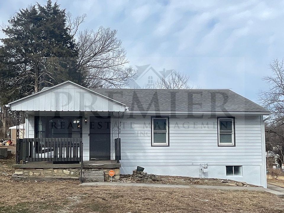 1st image of 5708 Roswell Ave