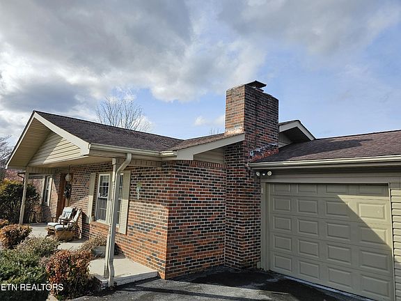 2nd image of 125 Boone Dr