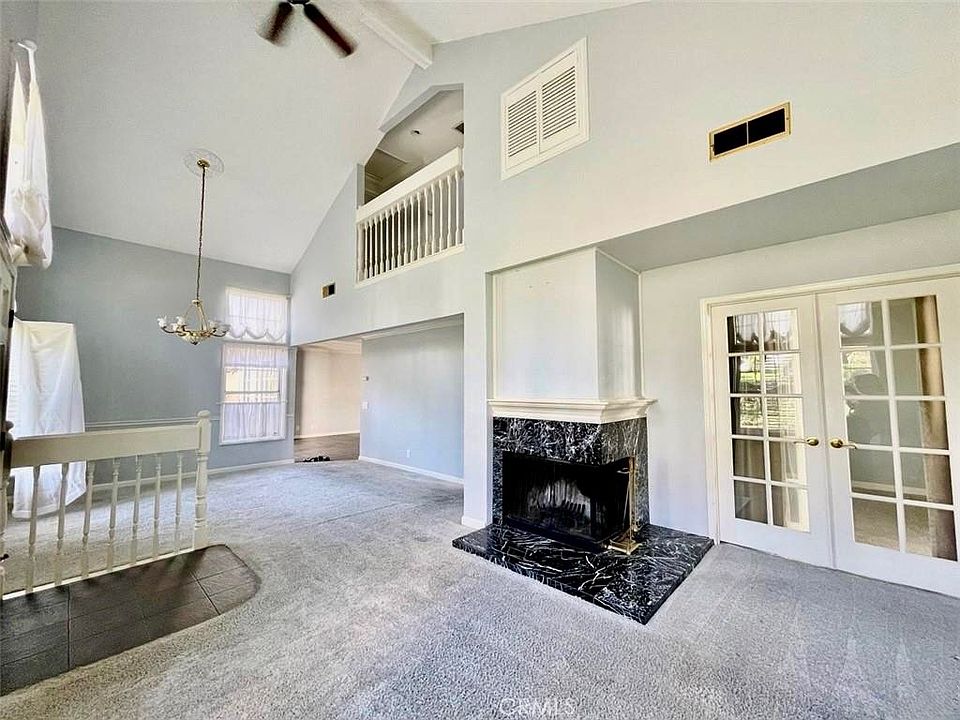 1st image of 53 Dartmouth #49