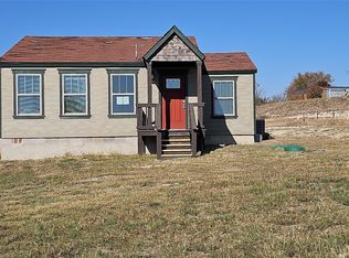 111 W Morning Dove Dr, Azle, TX 76020