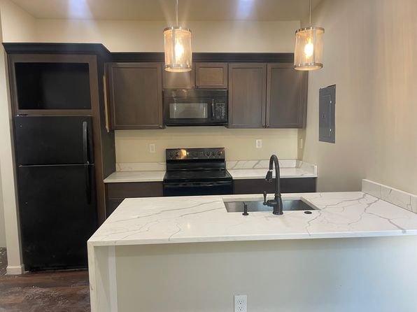 1600 W Baltimore St #1