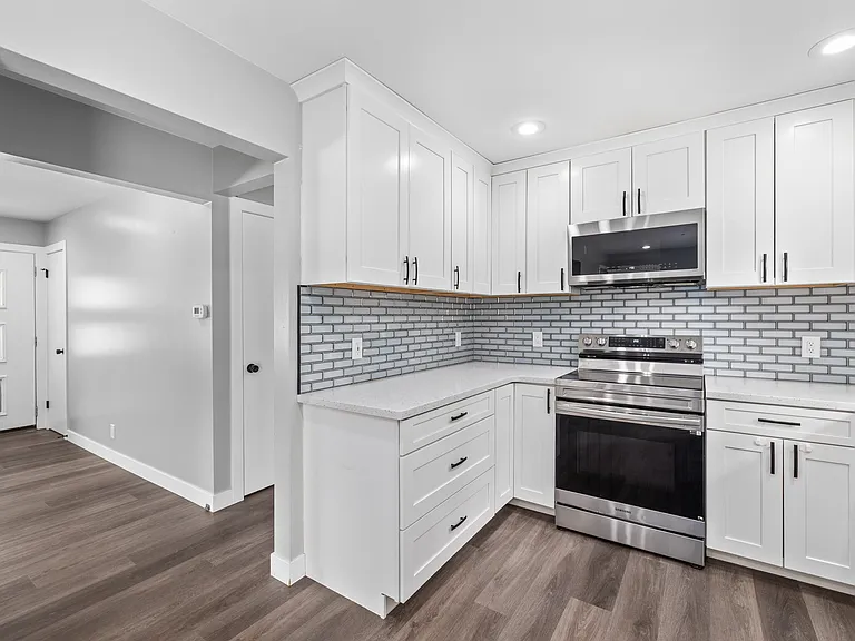 3400 Las Vegas Dr NE — Photo 6