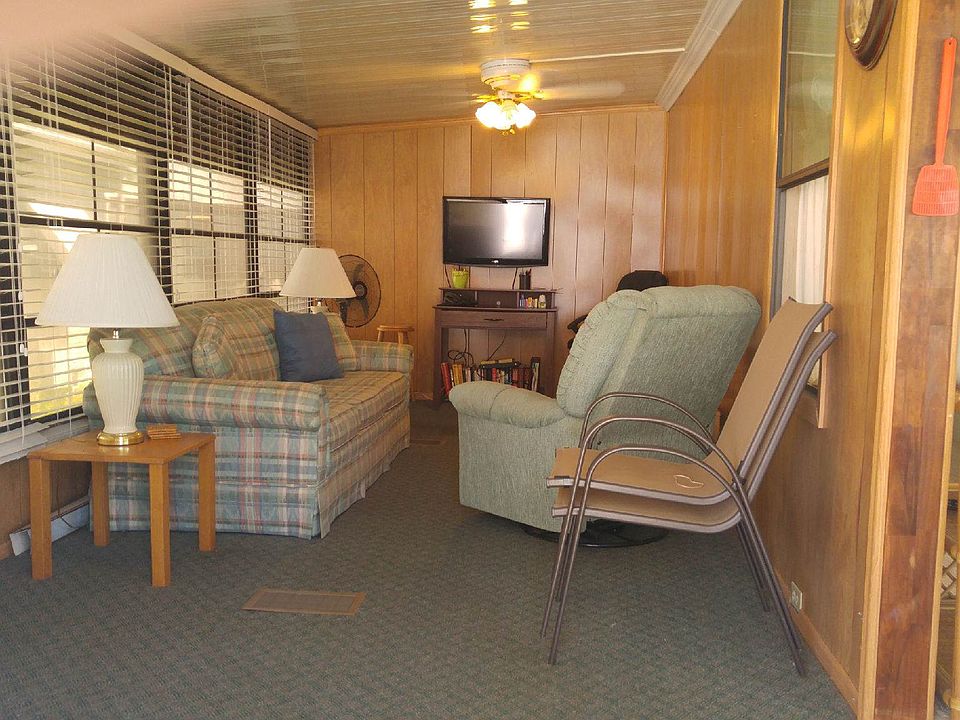 Living room/Florida room