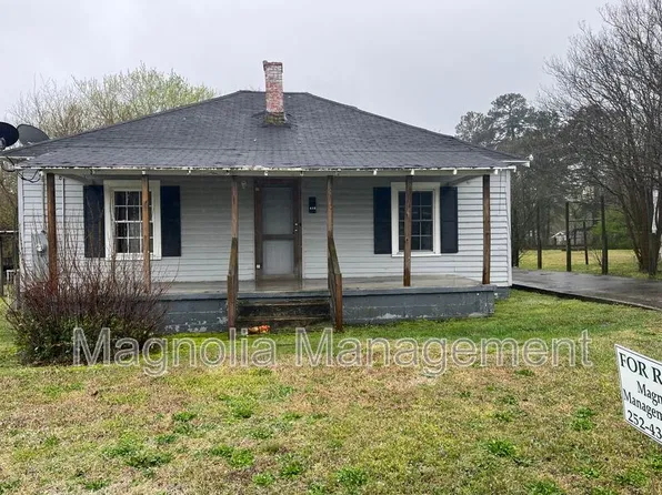 610 Mason St, Henderson, NC 27536