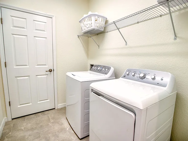 10046 Crooked Creek Dr #202 — Photo 36