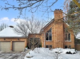 32 Whitfield Ct, Aurora, ON L4G 5L7