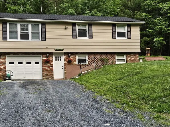 13 Leet Dr, Claremont, NH 03743