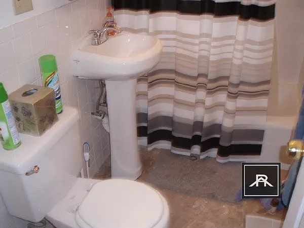 29 Egremont Rd #1 — Photo 5