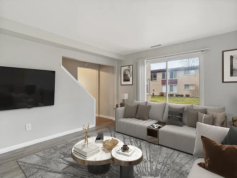 Village Grove Apartments — Photo 24