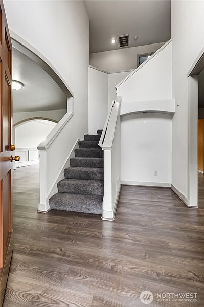 4th image of 10021 SE 245th Place