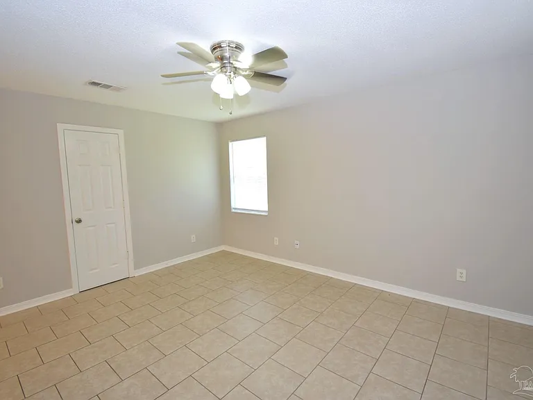 7135 Pearson Rd #4 — Photo 2