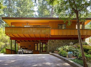 959 Carolwood Dr, Saanich, BC V8X3T9
