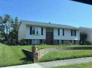 4012 Oxmoor Rd, Evansville, IN 47715