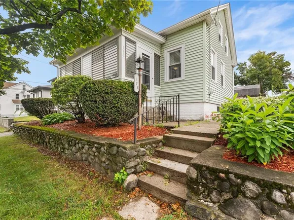 176 Burgess Ave, East Providence, RI 02914