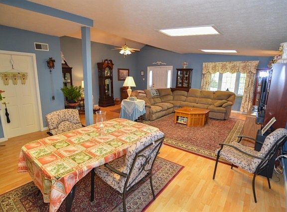 5th image of 2347 Magdalena Dr