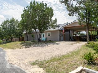220 Timber Oak Rd, Kerrville, TX 78028