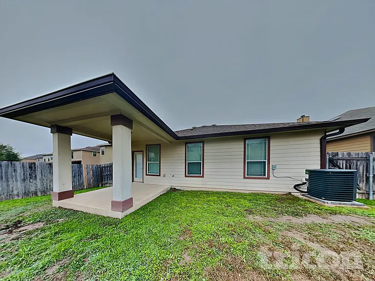 1034 Sundance Fort — Photo 16