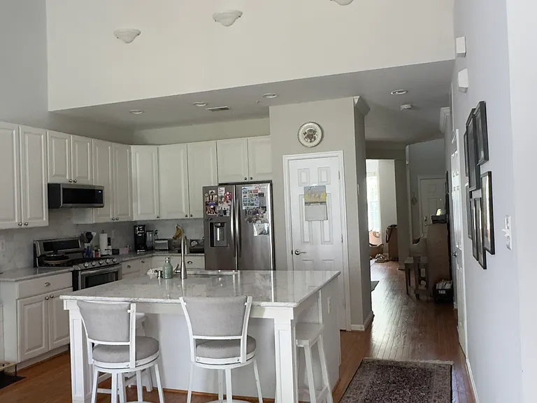 8804 Joshua Ct — Photo 3