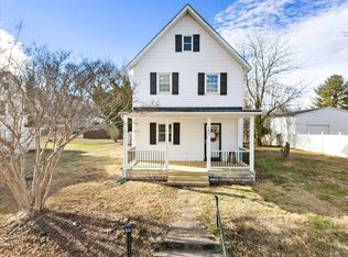 142 Lake St, Pulaski, VA 24301