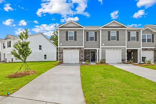 5150 Hyrule Dr Photo 1