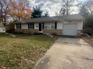 9401 E 69th St, Raytown, MO 64133