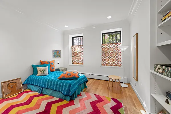 Sold by Compass | media 10