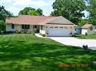9249 N Arrowhead Shores Rd, Edgerton, WI 53534