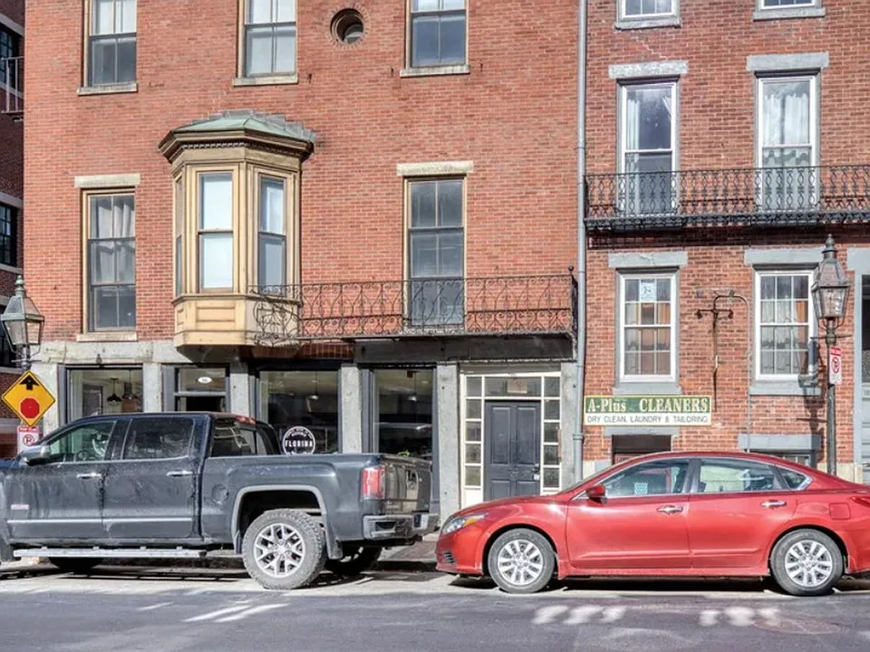 14-16 Derne St