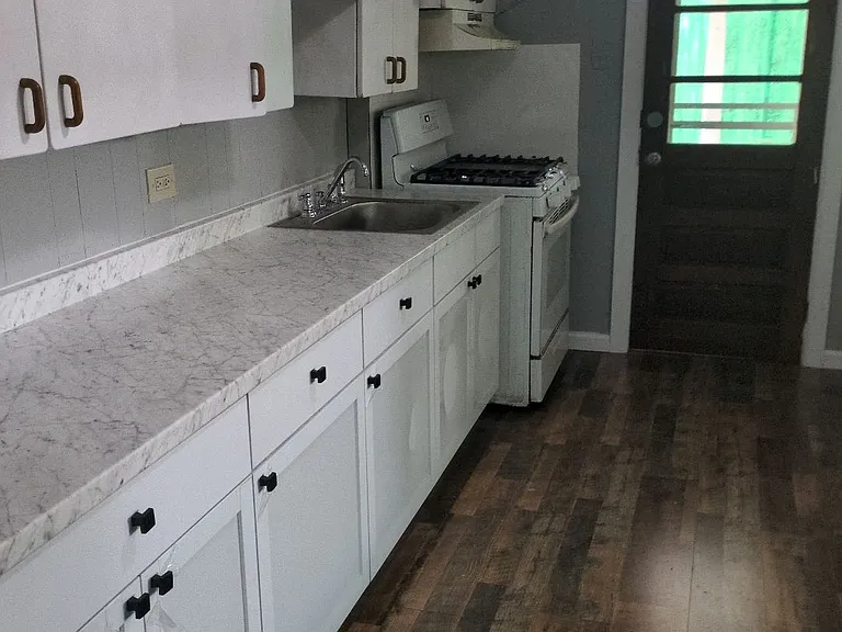 623 S Connell St #1 — Photo 4