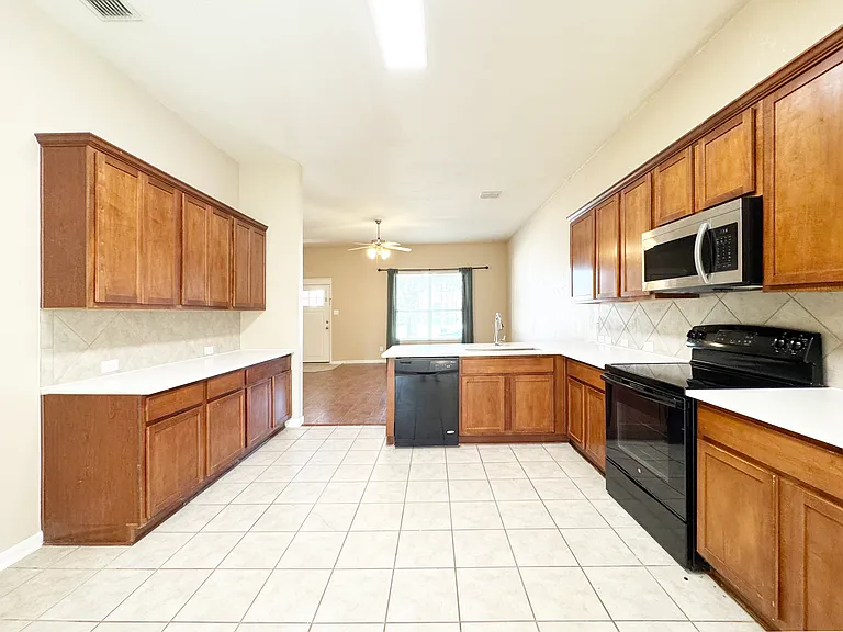 12109 Macaroon Ln — Photo 8