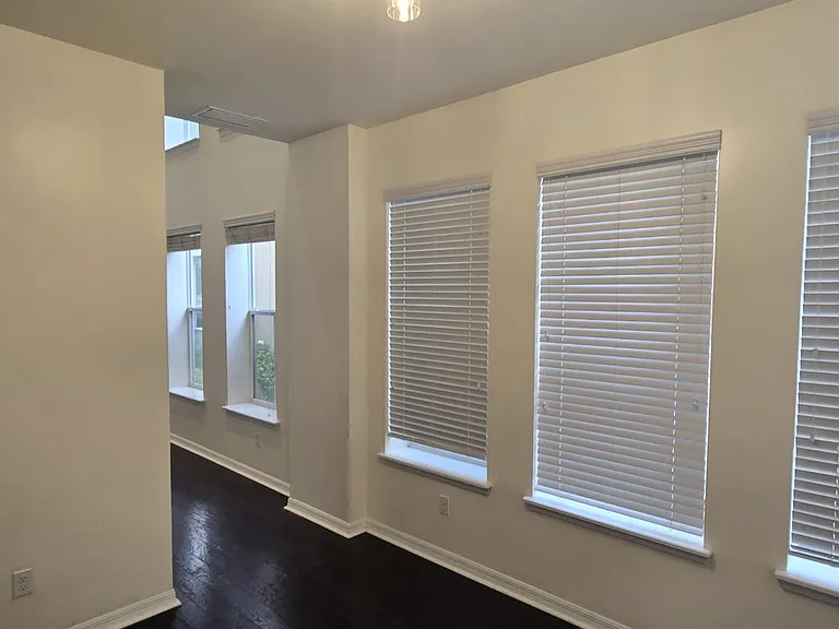 1523 Hanks Ave — Photo 15