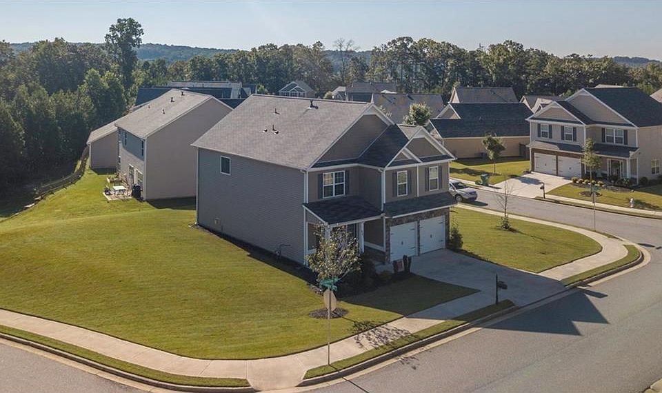 2nd image of 501 Gardenview Rd