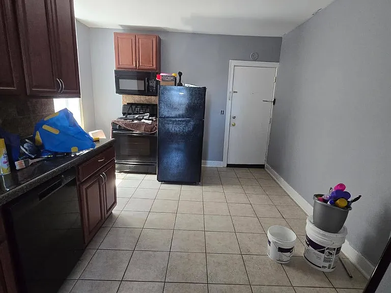 399 Avenue C #4 — Photo 3