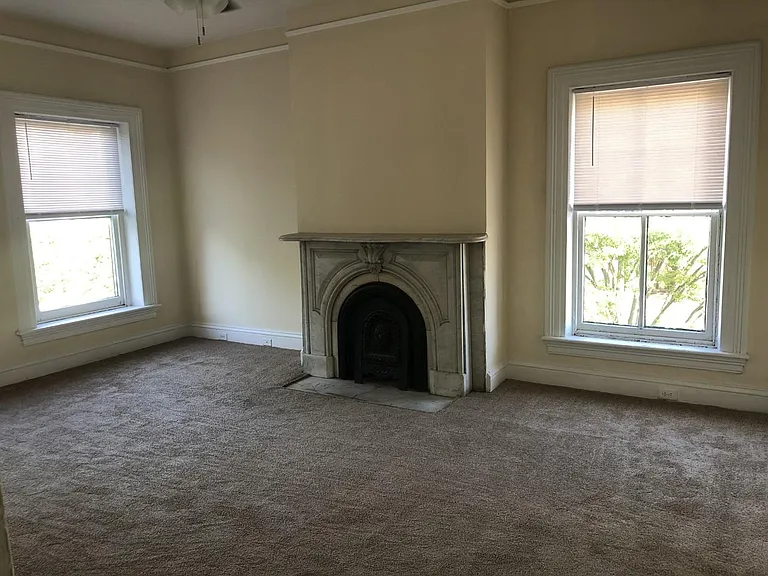 17 E Grace St #F — Photo 8