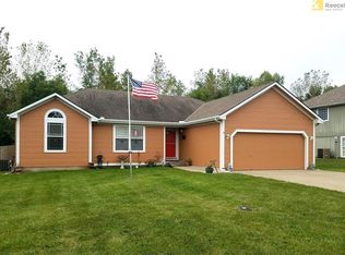 205 Lela Ln, Buckner, MO 64016