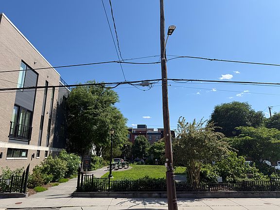 2nd image of 2151 Montrose St