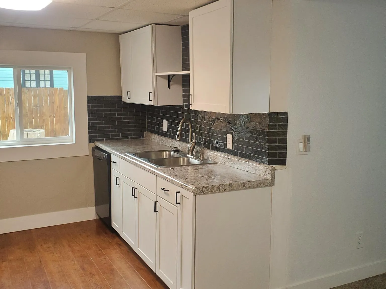 3 bed, 1280 sqft, $1,600 — Photo 3