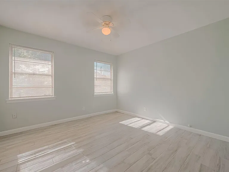 3426 Bradford St — Photo 29