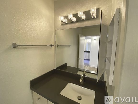 4th image of 11136 Hesby St #207