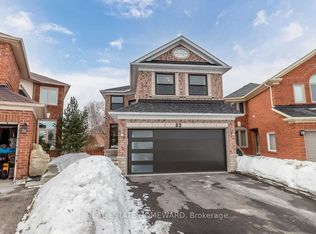 82 Rush Rd #UP, Aurora, ON L4G 7G5