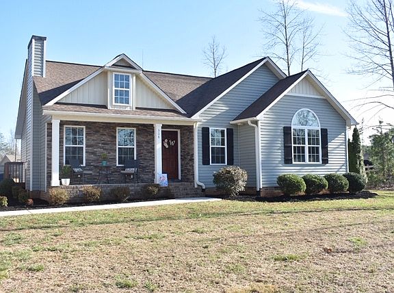 3rd image of 308 Twin Creeks Dr